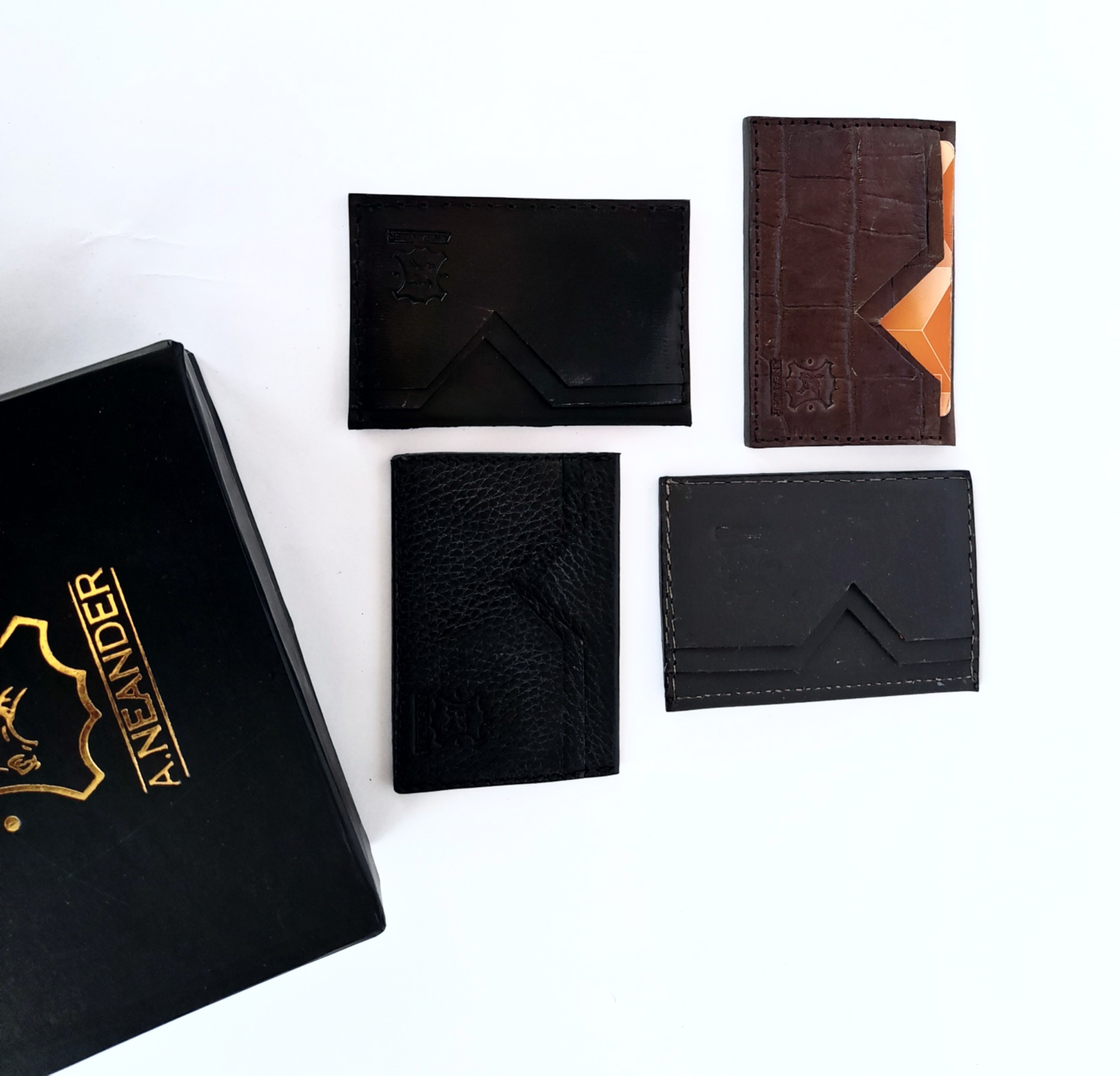 Ilè işura (House of Treasures) Cardholders